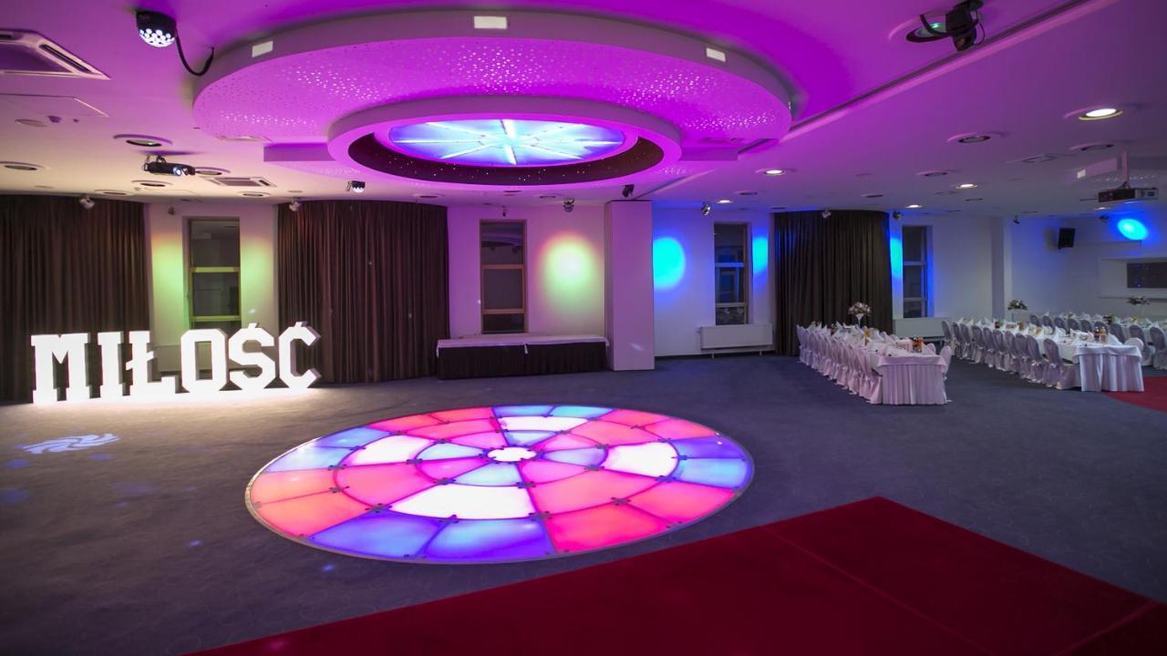 Hotel Unibus Bielsk Podlaski Ngoại thất bức ảnh