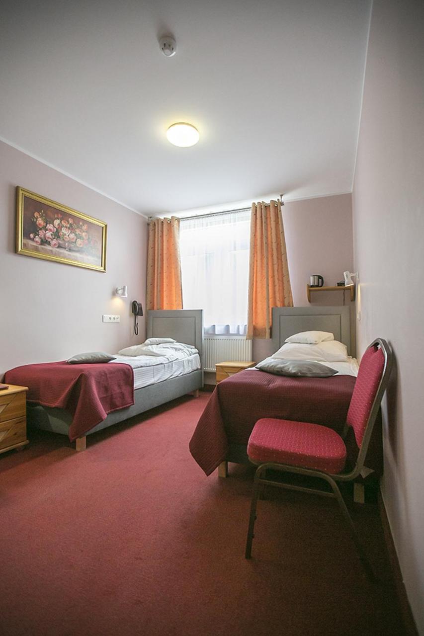 Hotel Unibus Bielsk Podlaski Ngoại thất bức ảnh