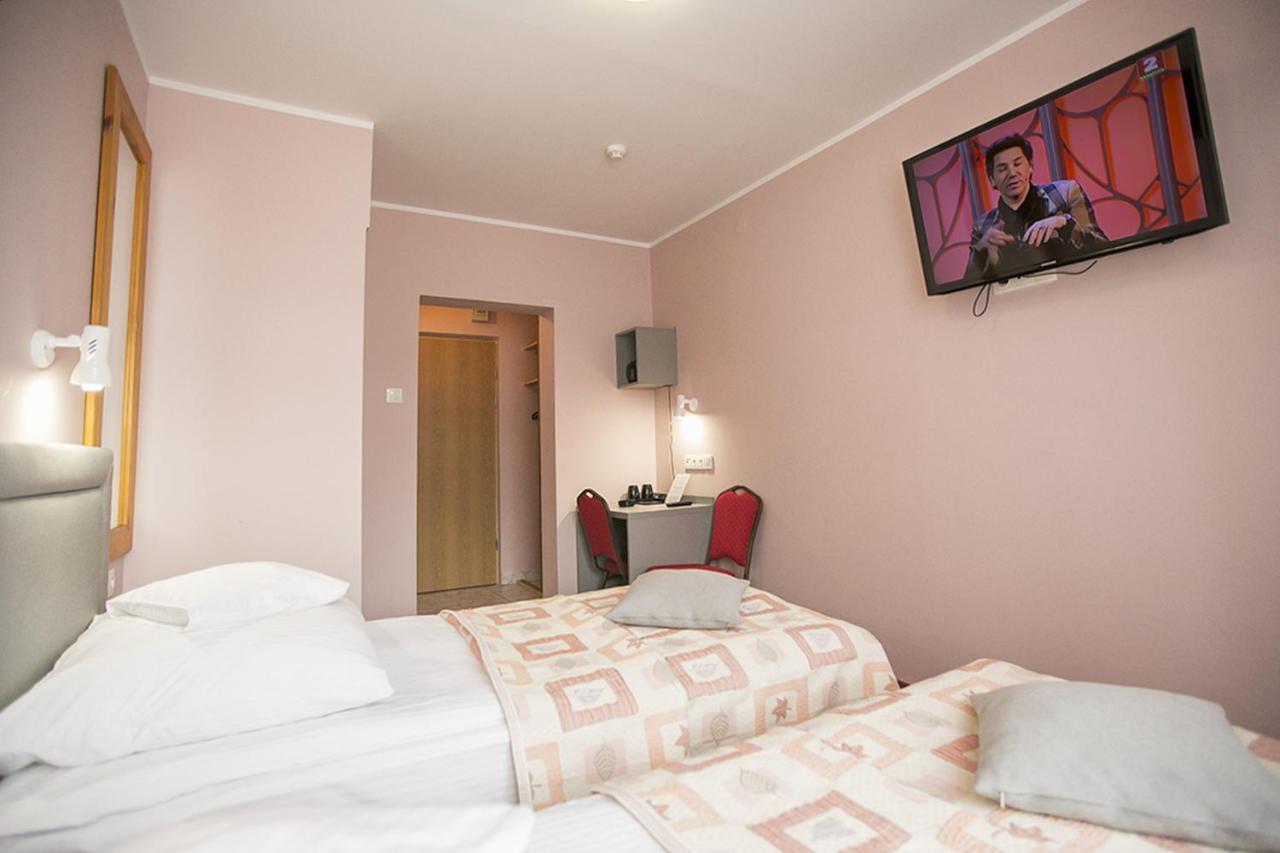 Hotel Unibus Bielsk Podlaski Ngoại thất bức ảnh